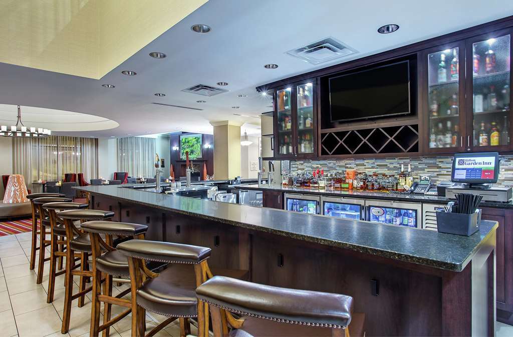 Hilton Garden Inn Pikeville Restoran gambar